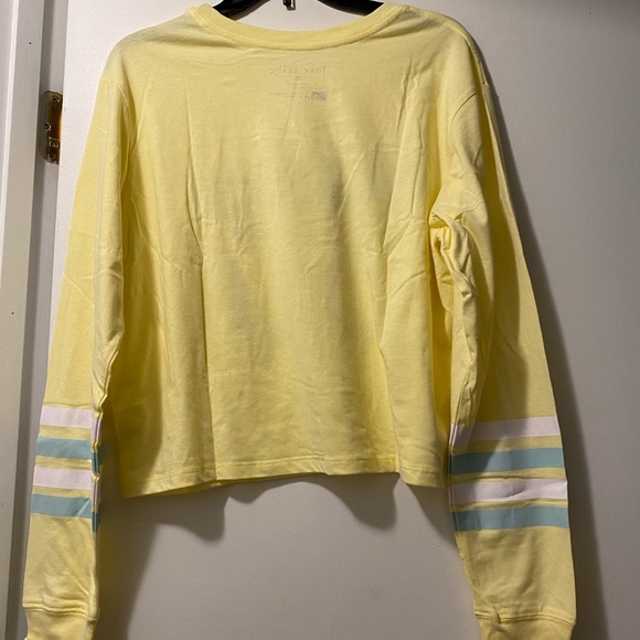 🆕 MTV long sleeve cropped tee XL - Picture 6 of 6